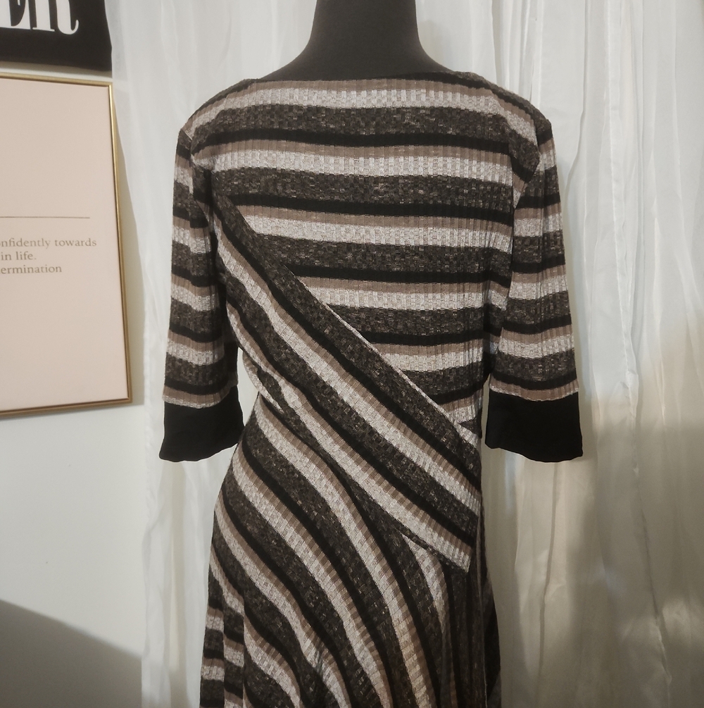 Rabbit Designs size 14 women's dress #003 - Picture 5 of 15